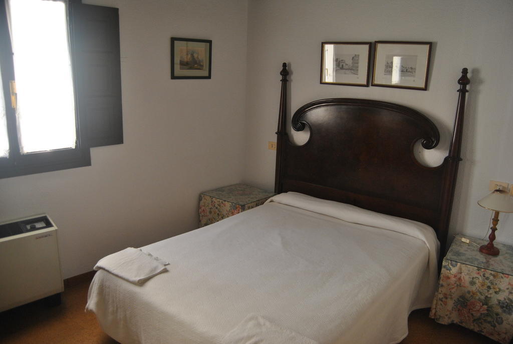 El Meson De Castrojeriz 호텔 객실 사진